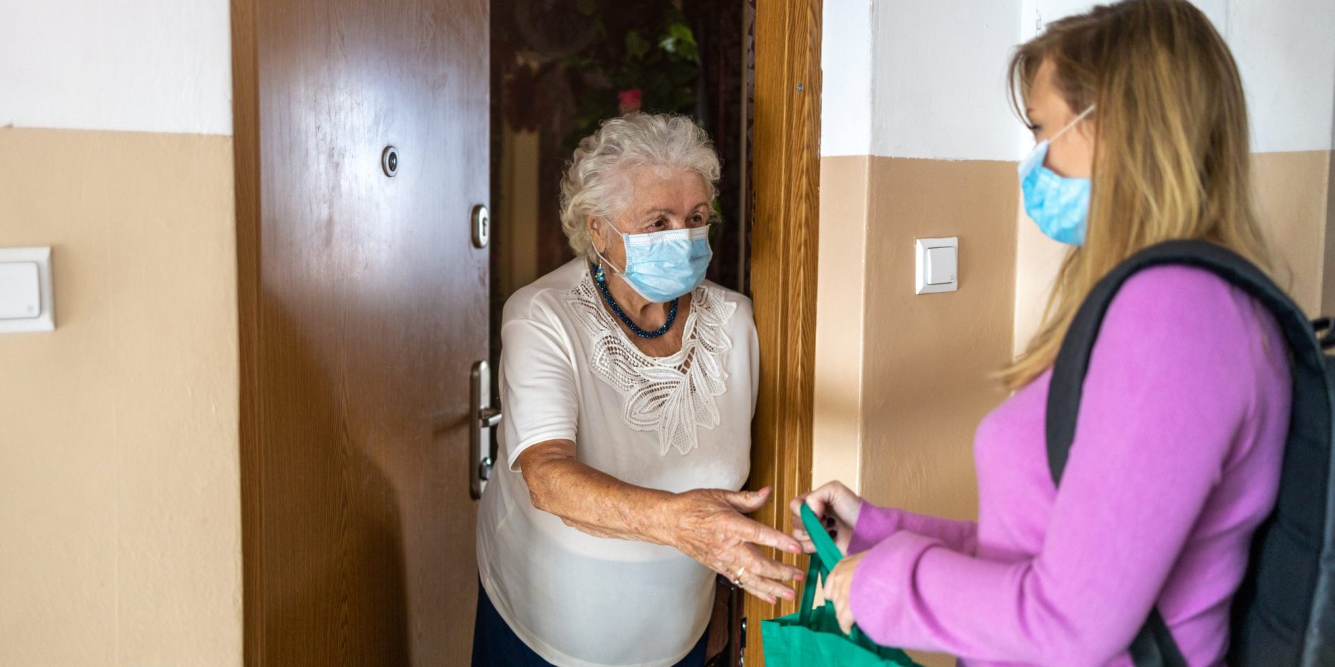 Infolinia wsparcia dla Seniorów – dowiedz się więcej